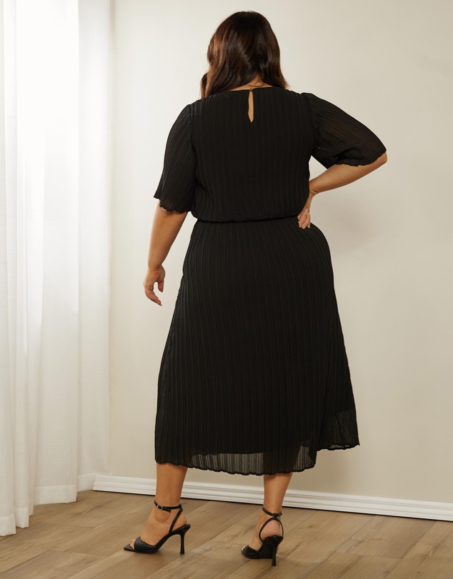 Atmos&Here Curvy - Felicity Pleated Midi Dress