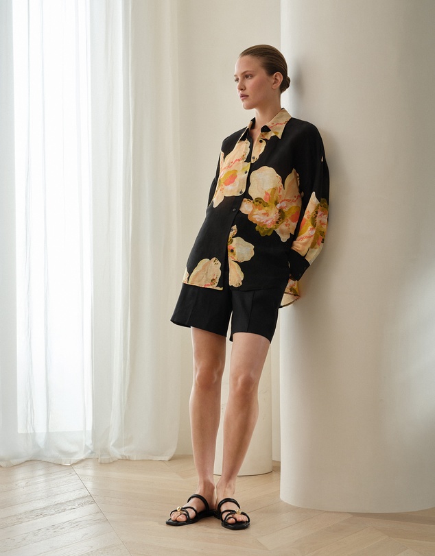 Trenery - Stretch Linen Blend Short in Black