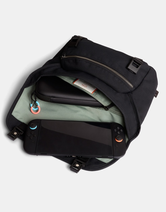 Bellroy - Classic Messenger 8L - Gaming Edition