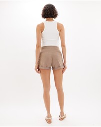 Amelius - Eleanor Tailored Short