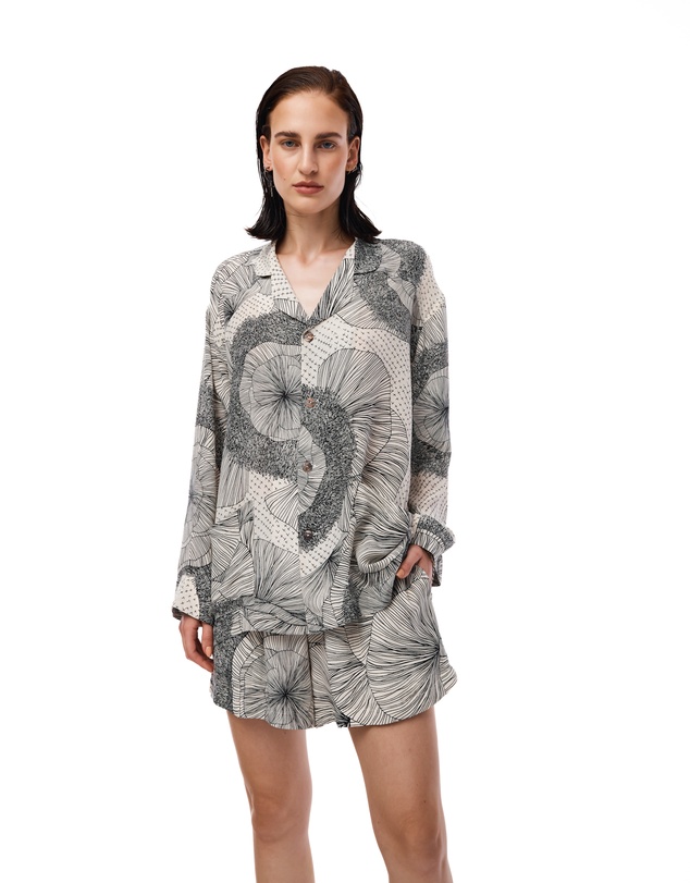 THE TALES - Illustrated Flower Crepe Peasant Shirt