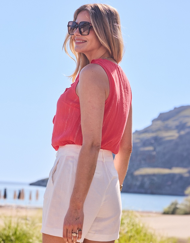 Sosandar - Textured Ruffle Detail Top