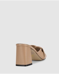 Siren - Story Block Heel Mules