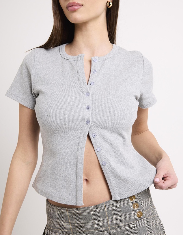 Subtitled - Neri Rib Button T-Shirt