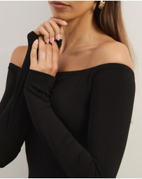 Atmos&Here - Hanna Long Sleeve Off-Shoulder Maxi Dress