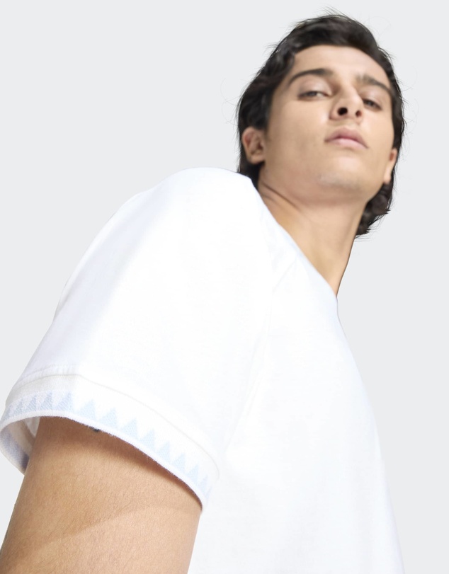adidas Originals - CHEST STRIPES ENGINEERED COLLAR TEE Mens