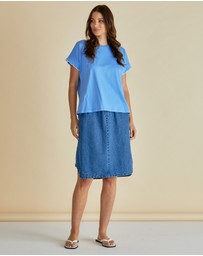 Betty Basics - Sloane Scallop Tee