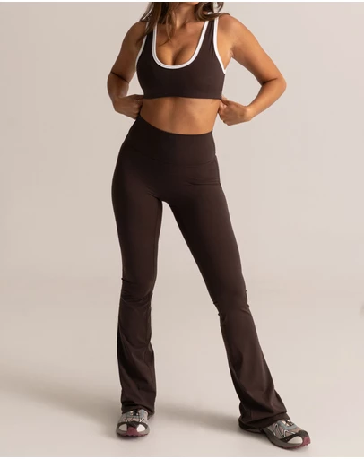 HyperLuxe The Label - Shape Flare Legging