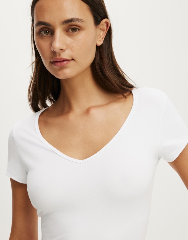 Cotton On Body Active - Ultra Soft Scoop Neck Fitted Tshirt