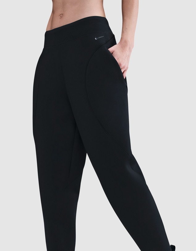 Nike - Universa Dri-FIT Mid-Rise Loose 7/8 Pants