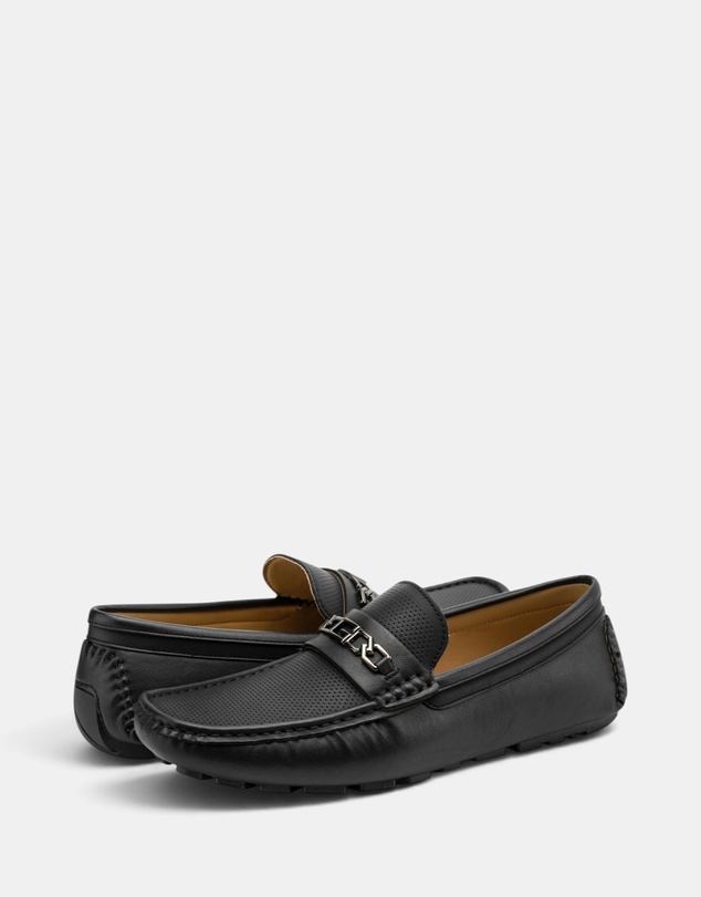 GUESS - Aqlen Loafers