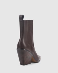 LANA WILKINSON - Cyrus Chelsea Boot