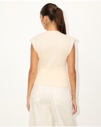 Dazie - Nyla Cinched Waist Knit Vest