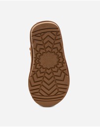 Ozwear Connection Uggs - Ugg Kids Ugg Button Boots (Water Resistant)