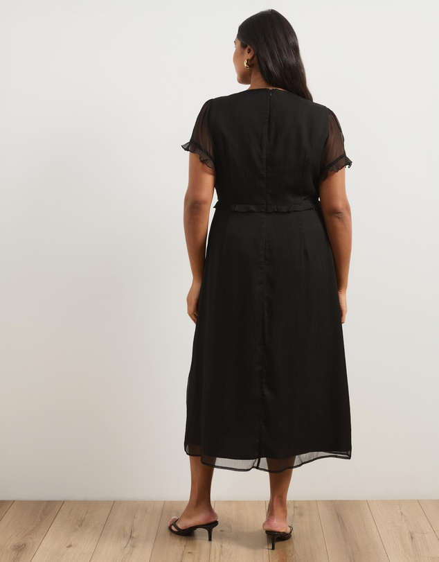 Atmos&Here Curvy - Short Sleeve Midi Dress With Ruffle Detail