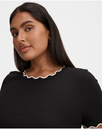 Forever New Curve - Rebecca Curve Scallop Trim T-shirt