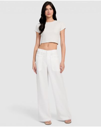PURE WHITE