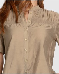Belle & Bloom - Honeylace Blouse