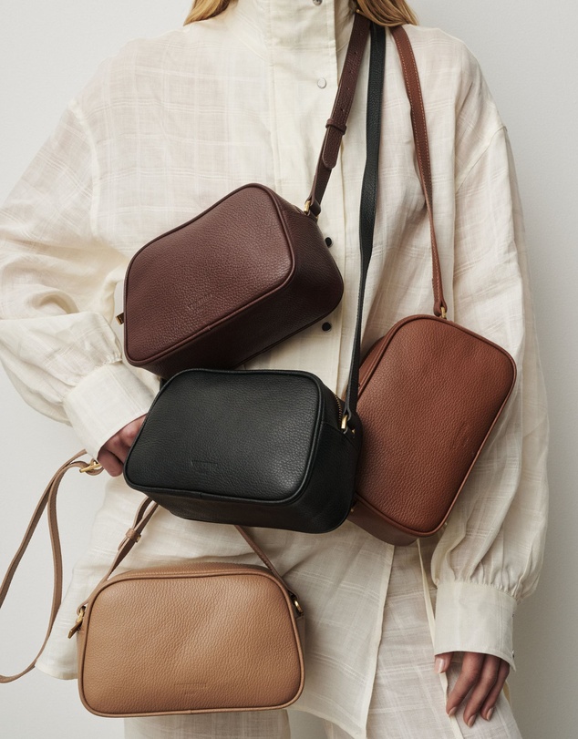VESTIRSI - Vera Cognac Camera Crossbody Bag