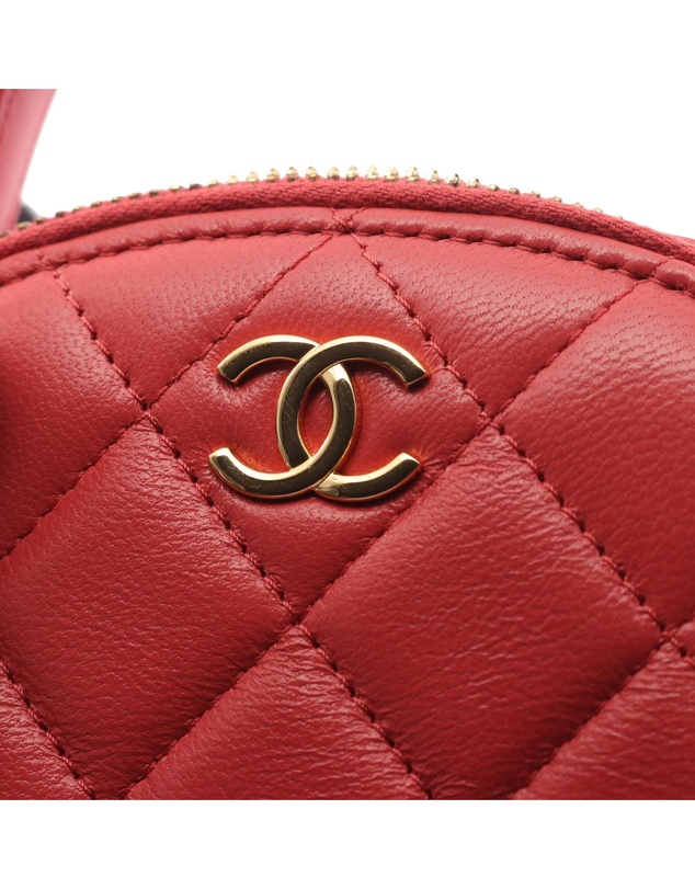 Pre-Loved by Azura Reborn - Pre-Loved CC Quilted Lambskin Chic Riviera Top Handle Vanity Case