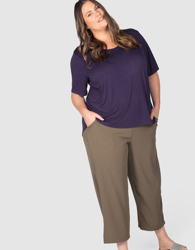 Love Your Wardrobe - Kelly Dipped Hem T-shirt