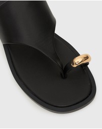 Betts - Dolphin Leather Thong Sandals