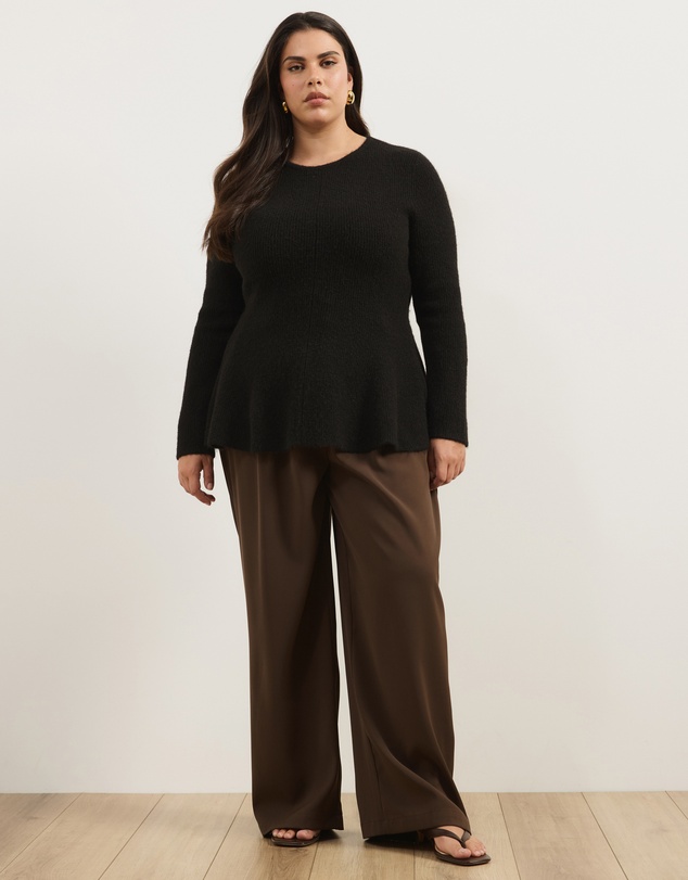 Atmos&Here Curvy - Ivy Boat Neck Long Sleeve Peplum Knit Top