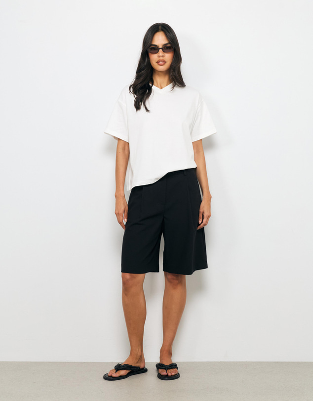 AERE - Short Sleeve V Neck Tee