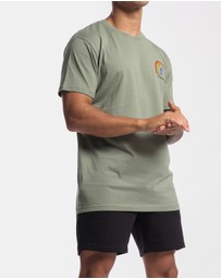 Vacancy Co - Hand-drawn Rainbow Tee