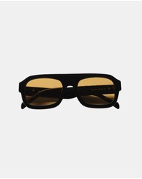 Soda Shades - Rozalia Russia x Soda Shades - Shade 004 Black Brown