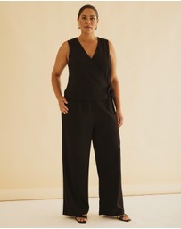 Atmos&Here Curvy - Freida Wrap Vest Top