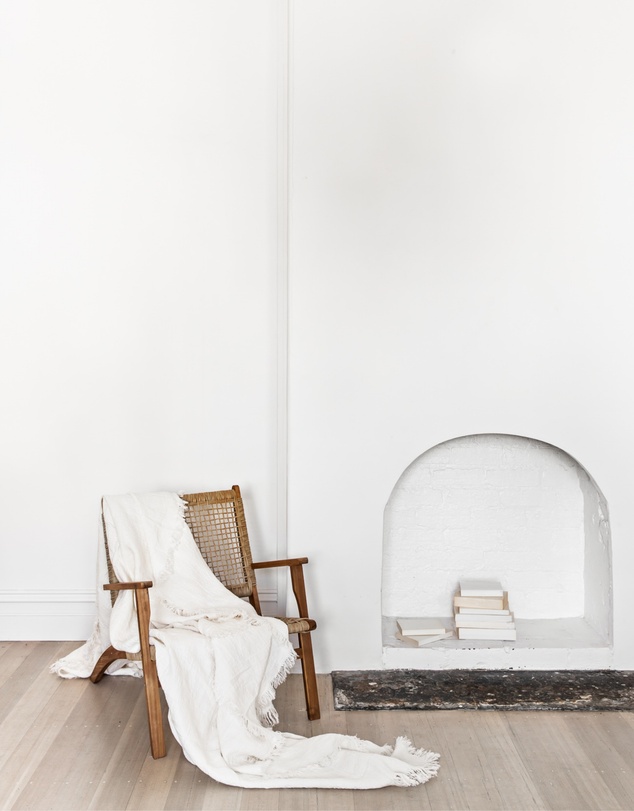 The Cover Collective - French Linen Throw - Ivory