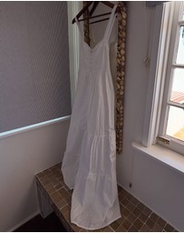 UNE PIECE - Sweetheart Neckline Cotton Maxi Dress