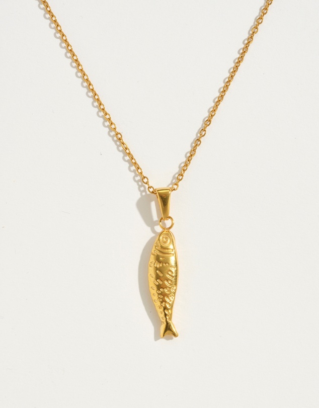 Reliquia - Fish Charm Necklace