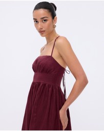 Minima Esenciales - Sage Linen Midi Dress