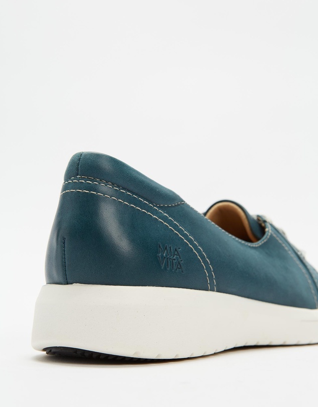 Mia Vita - Bridgette Slip-On Sneaker - Denim