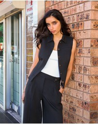Forcast - Dolly Collared Vest