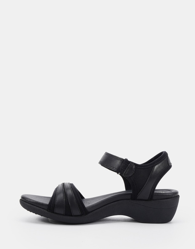 Clarks - Agnes Black