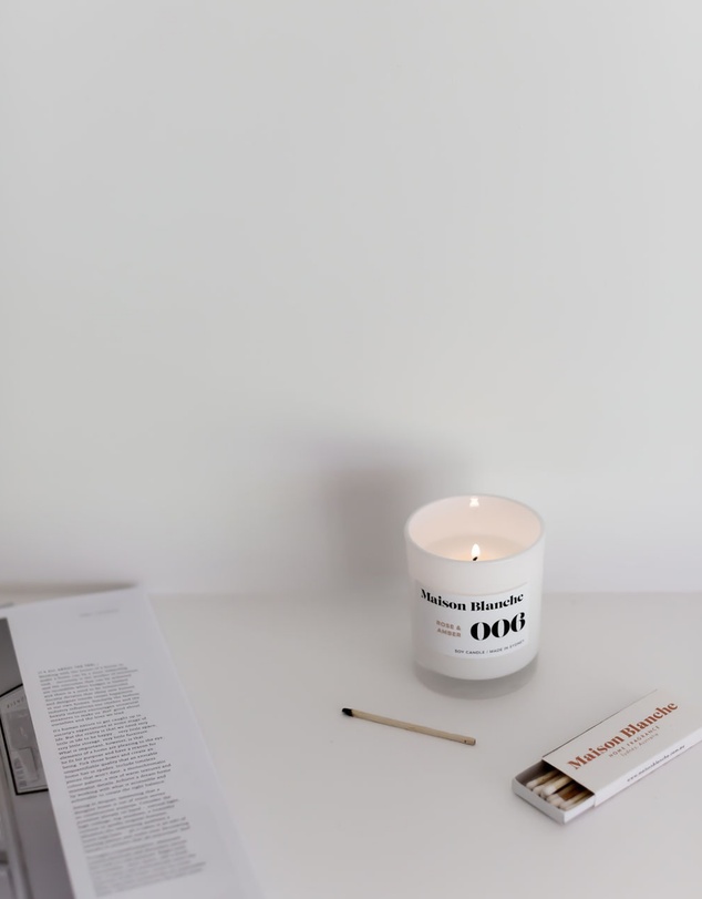 Maison Blanche - 006 Rose & Amber - Medium Candle