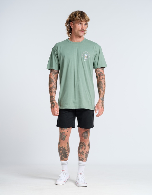 Vacancy Co - Life on the Rocks Tee