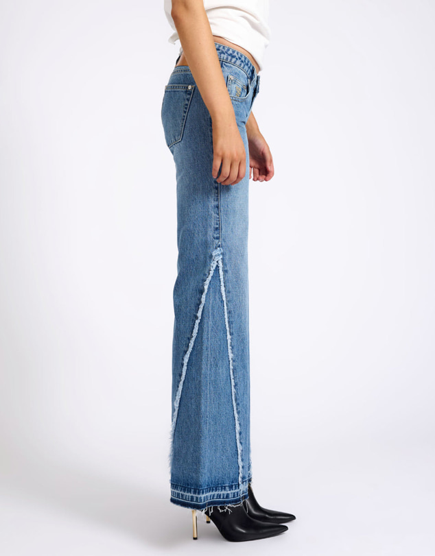 ONE TEASPOON - Johnnies Low Waist Wide Leg Flared Denim Jeans - Pretty Blue