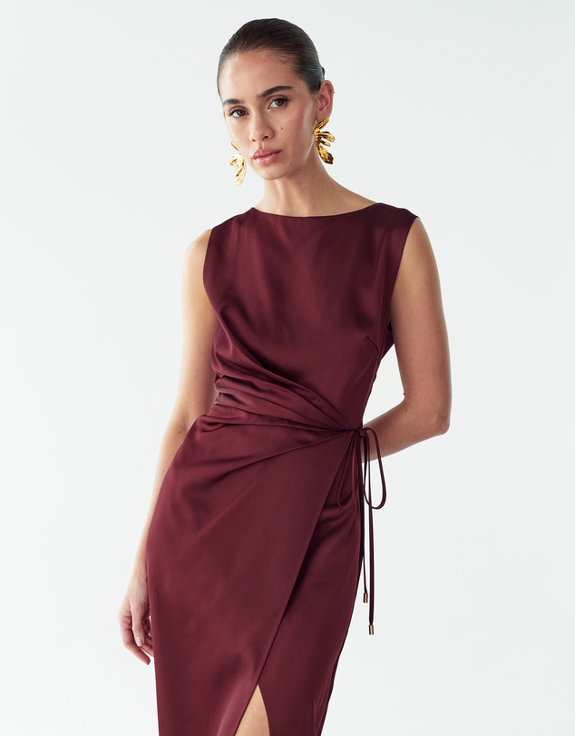 ST MRLO - Calissa Midi Dress