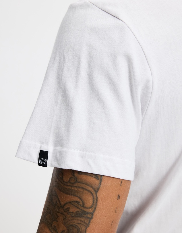Deus Ex Machina - Shield Standard Tee