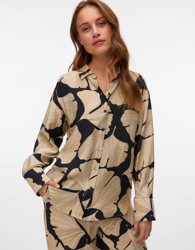 Vero Moda - Lucy Iben Oversized Shirt