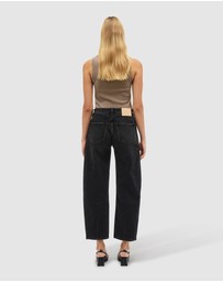 Neuw - Amber Barrel Wanted