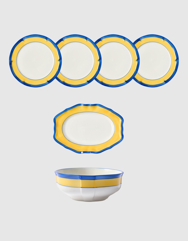 In The Roundhouse - Yellow & Blue Soft Scallop Dining Set