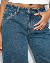 Dazie - Kingston Low Rise Wide Leg Jeans