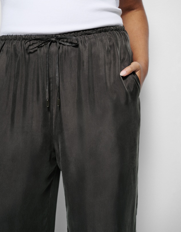 Commonry - Trish Pant