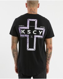 Kiss Chacey - Dominus Dual Curved Tee