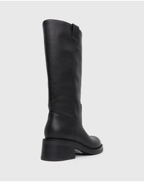 Betts - Wider Fit Fear Riding Boots